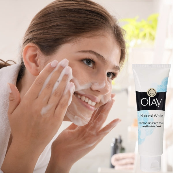 Olay Natural Aura Cleansing Face Wash 100ml