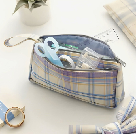 STATIONARY POUCH