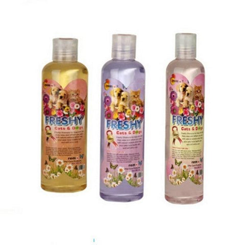 REMU FRESHY CATS & DOGS SHAMPOO 320ML - Nazar Jan's Supermarket